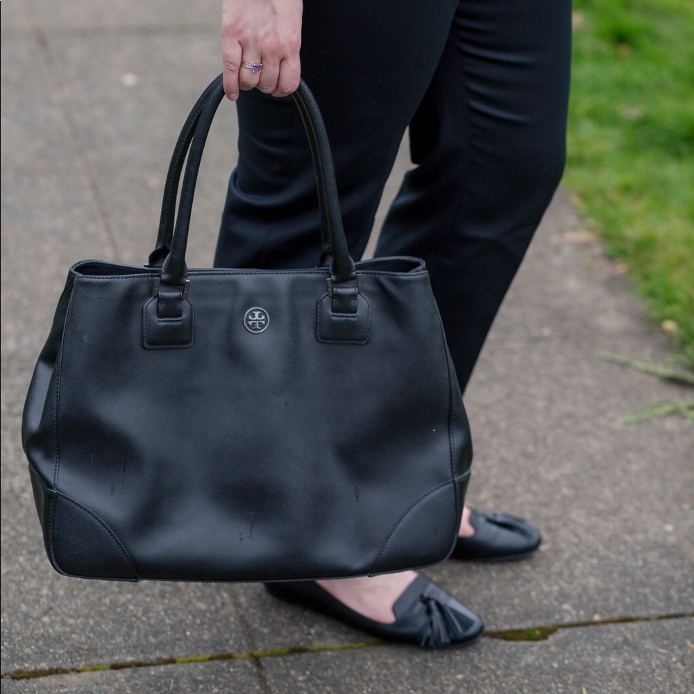 ⬇️ Tory Burch Robinson Tote - Picture 1 of 8